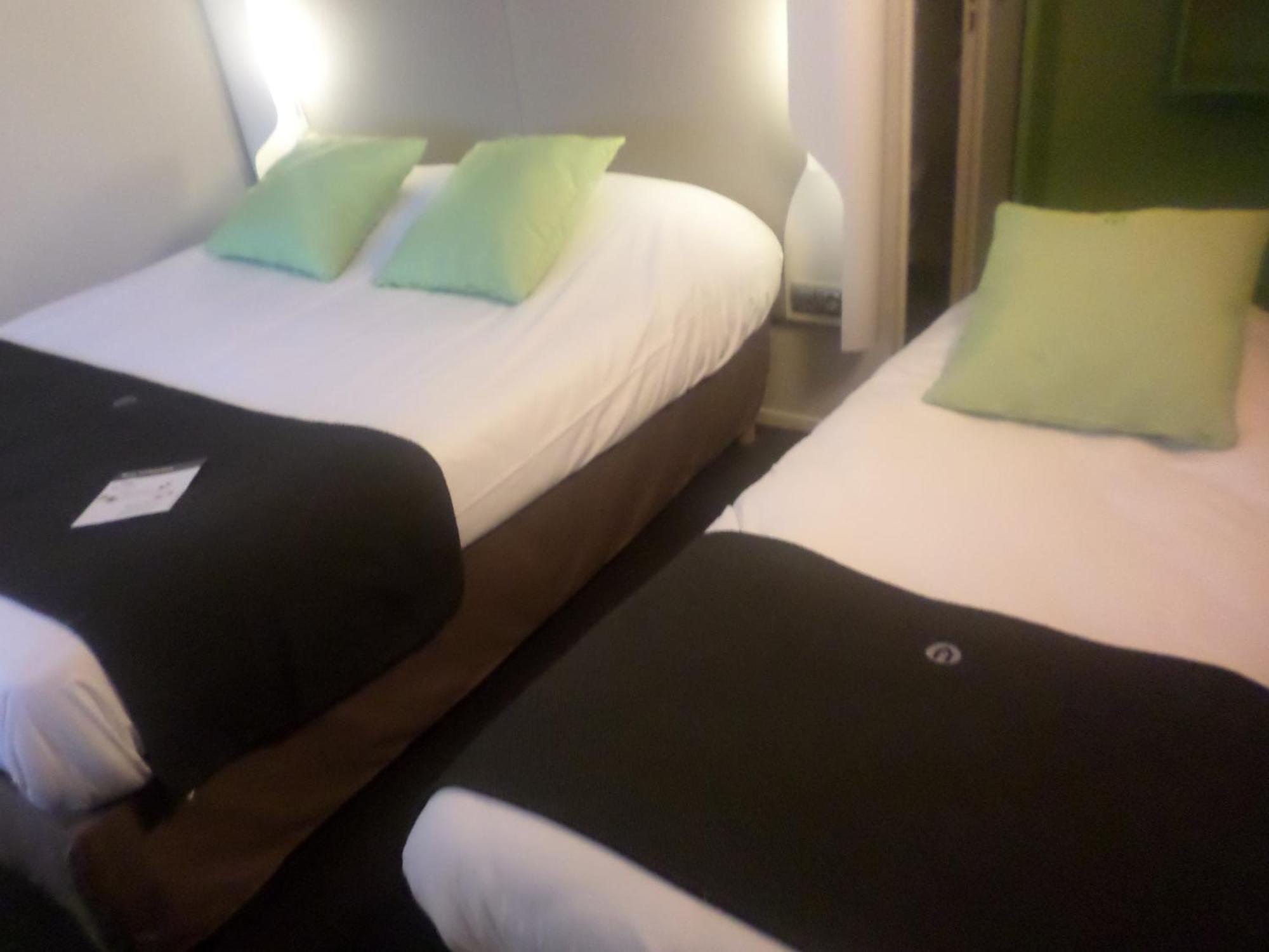 Hotel Campanile Lille - Seclin Zimmer foto